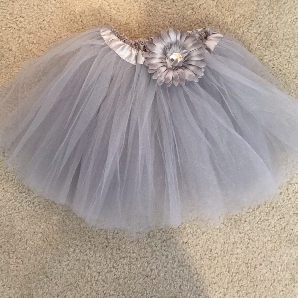 Grey tutus